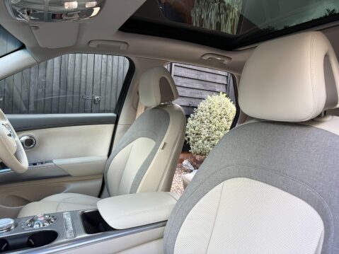 Genesis GV60 77.4kWh Premium Auto 5dr 50