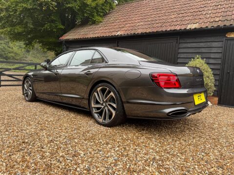 Bentley Flying Spur 4.0 V8 Ultra-Performance 25.9kWh Speed Saloon 4dr Petrol Plug-in Hybrid Aut 92