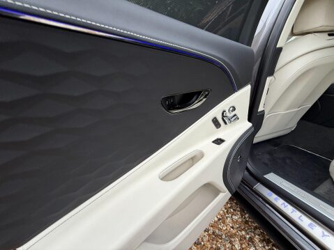 Bentley Flying Spur 4.0 V8 Ultra-Performance 25.9kWh Speed Saloon 4dr Petrol Plug-in Hybrid Aut 61