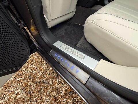 Bentley Flying Spur 4.0 V8 Ultra-Performance 25.9kWh Speed Saloon 4dr Petrol Plug-in Hybrid Aut 93