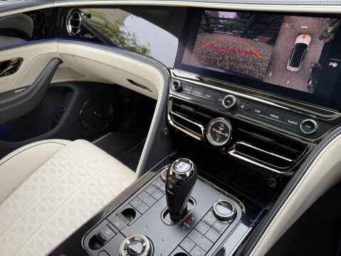 Bentley Flying Spur 4.0 V8 Ultra-Performance 25.9kWh Speed Saloon 4dr Petrol Plug-in Hybrid Aut 84