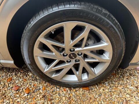 Genesis GV60 77.4kWh Sport Auto 4WD 5dr (Dual Motor) 14