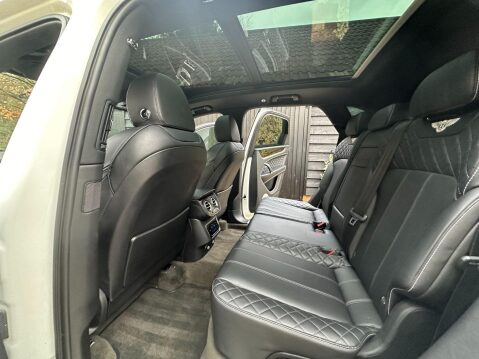 Bentley Bentayga 4.0d V8 SUV 5dr Diesel Auto 4WD Euro 6 (s/s) (435 ps) 51