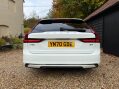 Volvo V90 2.0 B4 MHEV R-Design Estate 5dr Petrol Hybrid Auto Euro 6 (s/s) (197 ps) 12