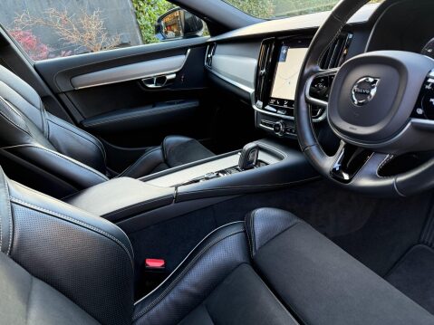 Volvo V90 2.0 B4 MHEV R-Design Estate 5dr Petrol Hybrid Auto Euro 6 (s/s) (197 ps) 66