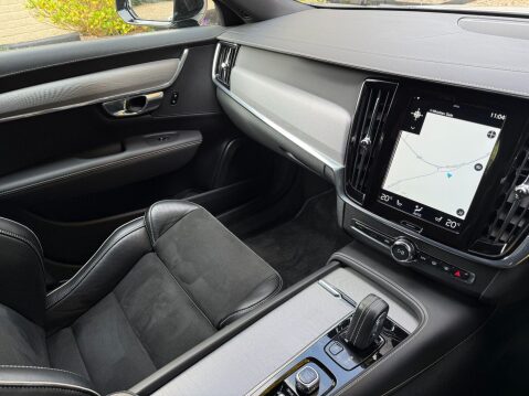 Volvo V90 2.0 B4 MHEV R-Design Estate 5dr Petrol Hybrid Auto Euro 6 (s/s) (197 ps) 59