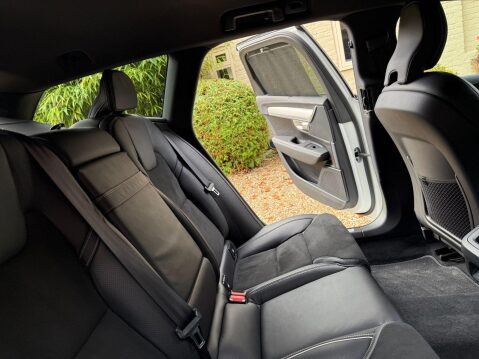 Volvo V90 2.0 B4 MHEV R-Design Estate 5dr Petrol Hybrid Auto Euro 6 (s/s) (197 ps) 49