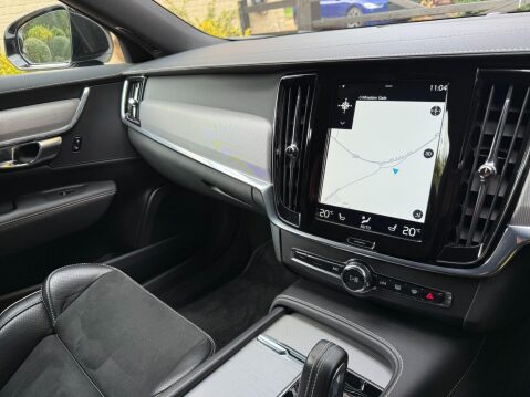 Volvo V90 2.0 B4 MHEV R-Design Estate 5dr Petrol Hybrid Auto Euro 6 (s/s) (197 ps) 22