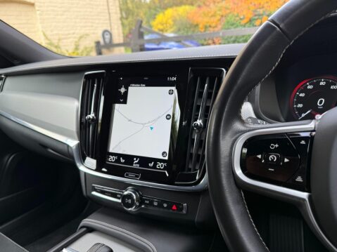 Volvo V90 2.0 B4 MHEV R-Design Estate 5dr Petrol Hybrid Auto Euro 6 (s/s) (197 ps) 60