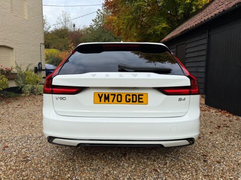 Volvo V90 2.0 B4 MHEV R-Design Estate 5dr Petrol Hybrid Auto Euro 6 (s/s) (197 ps) 54