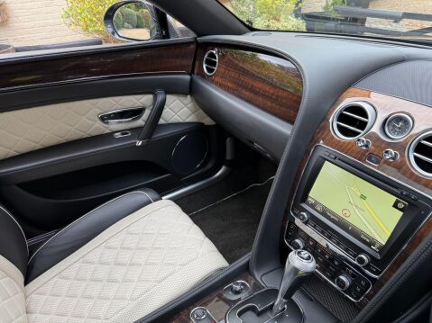 Bentley Flying Spur 4.0 V8 S Auto 4WD Euro 6 4dr 74