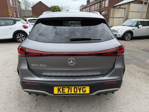 Mercedes-Benz EQA EQA 250 AMG LINE 6