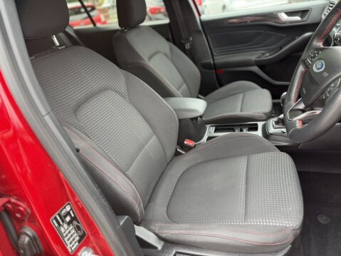 Ford Focus ST-LINE TDCI 13