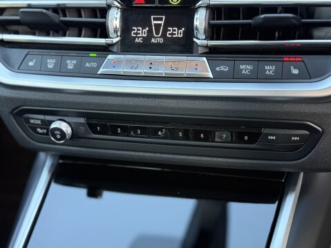 BMW 3 Series 318D SE 25