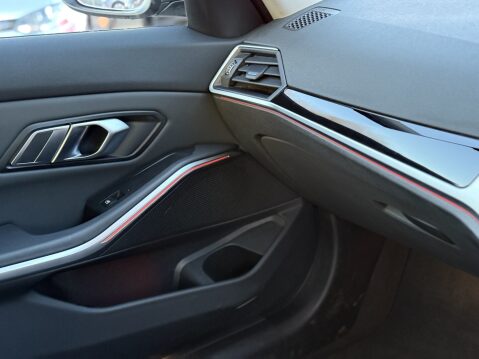 BMW 3 Series 318D SE 32