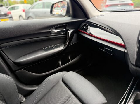 BMW 1 Series 118D SPORT 24