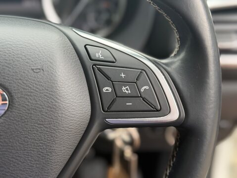 Infiniti Q30 BUSINESS EXECUTIVE D 28