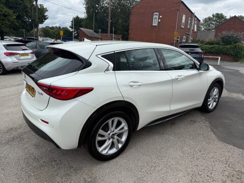 Infiniti Q30 BUSINESS EXECUTIVE D 5