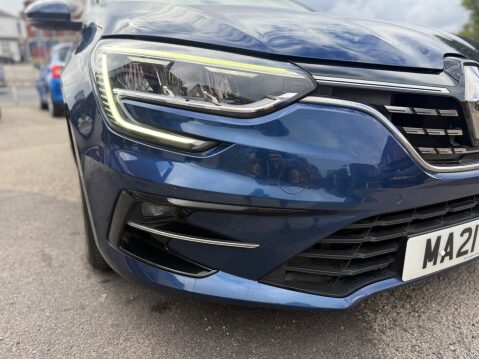 Renault Megane ICONIC DCI EDC 32