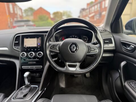 Renault Megane ICONIC DCI EDC 13