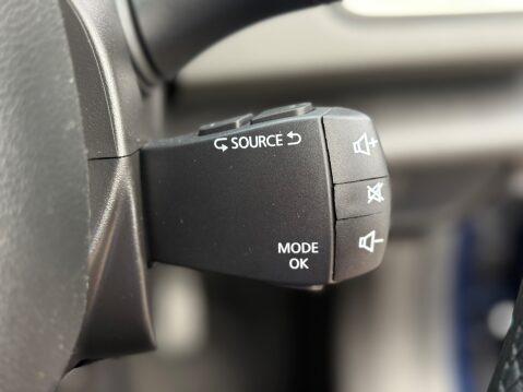 Renault Megane ICONIC DCI EDC 29