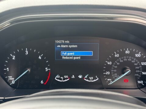 Ford Focus ST-LINE X ECOBLUE 19