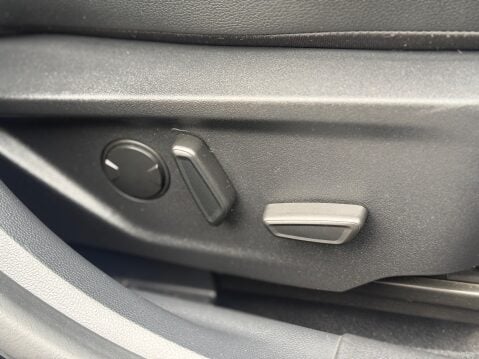 Ford Focus ST-LINE X ECOBLUE 13