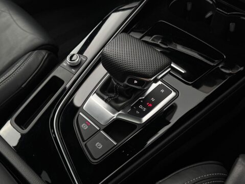 Audi A4 2.0 TFSI 40 Black Edition S Tronic Euro 6 (s/s) 4dr 17