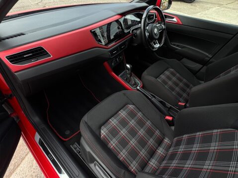Volkswagen Polo 2.0 TSI GTI DSG Euro 6 (s/s) 5dr 21