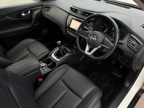 Nissan X-Trail 2.0 dCi Tekna 4WD Euro 6 (s/s) 5dr 15