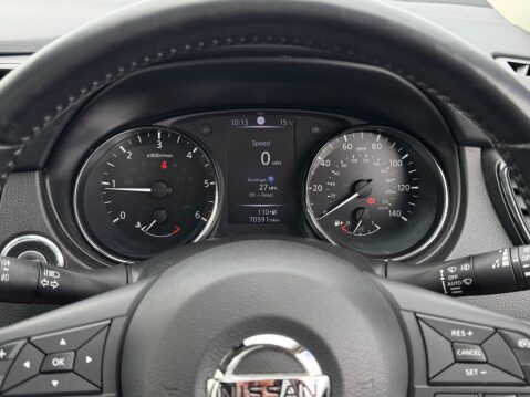Nissan X-Trail 2.0 dCi Tekna 4WD Euro 6 (s/s) 5dr 17