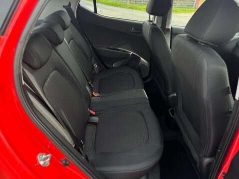 Hyundai i10 1.0 SE Euro 6 5dr 12