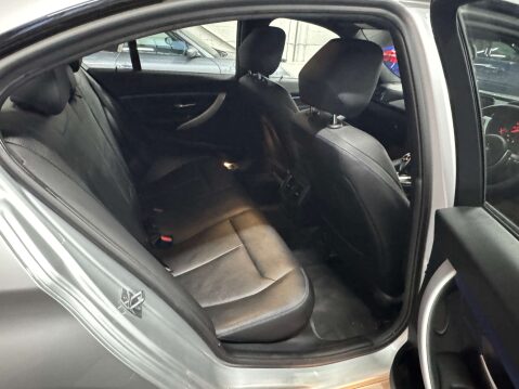 BMW 3 Series 2.0 320d M Sport Auto 4dr 30