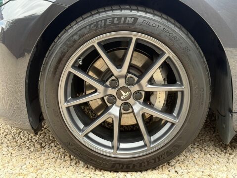 Tesla Model 3 Auto RWD 4dr 17