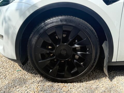 Tesla Model Y (Dual Motor) Long Range Auto 4WDE 5dr 18