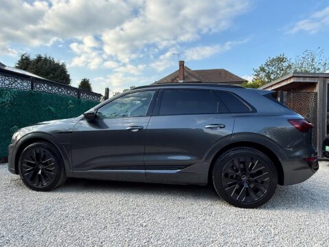 Audi Q8 55 Black Edition Auto quattro 5dr 114kWh (11kW Charger) 16