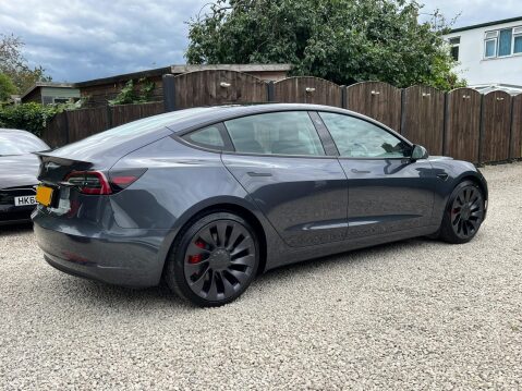 Tesla Model 3 (Dual Motor) Performance Auto 4WDE 4dr (Performance Upgrade) 6