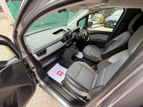 Renault Kangoo E-Tech ML19 45kWh Advance Auto MWB 6dr 26