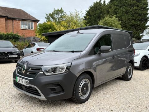 Renault Kangoo E-Tech ML19 45kWh Advance Auto MWB 6dr 9