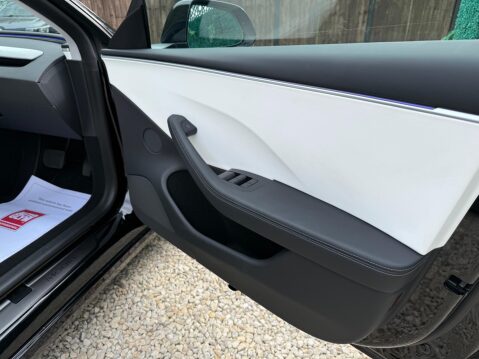 Tesla Model 3 (Dual Motor) Long Range Auto 4WDE 4dr 26