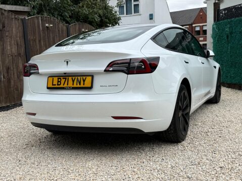 Tesla Model 3 (Dual Motor) Long Range Auto 4WDE 4dr 17