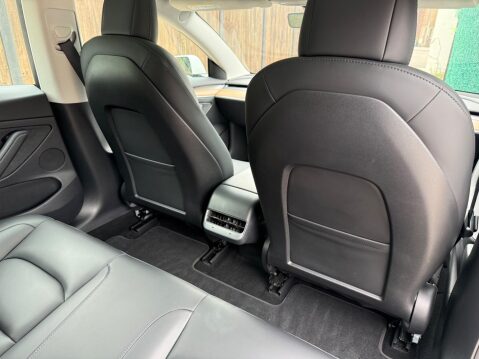 Tesla Model 3 (Dual Motor) Long Range Auto 4WDE 4dr 30