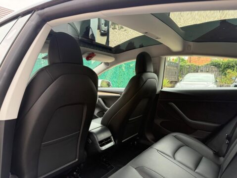 Tesla Model 3 (Dual Motor) Long Range Auto 4WDE 4dr 38