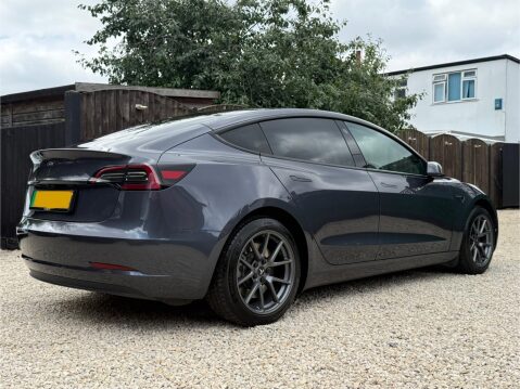 Tesla Model 3 (Dual Motor) Long Range Auto 4WDE 4dr 8