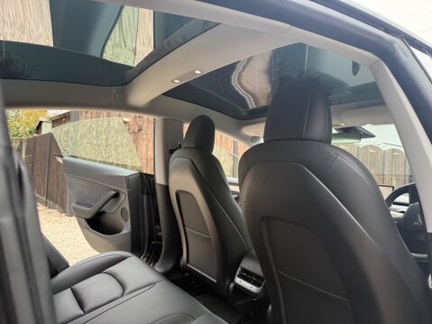 Tesla Model 3 (Dual Motor) Long Range Auto 4WDE 4dr 20