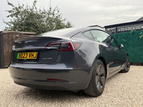 Tesla Model 3 (Dual Motor) Long Range Auto 4WDE 4dr 8