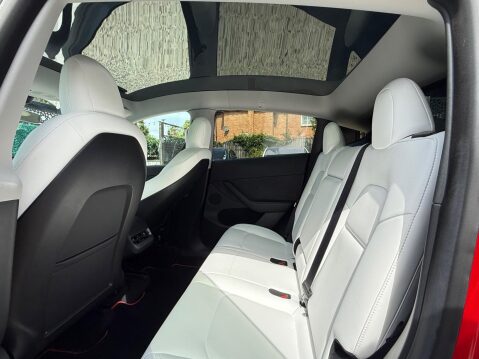 Tesla Model Y (Dual Motor) Long Range Auto 4WDE 5dr 28