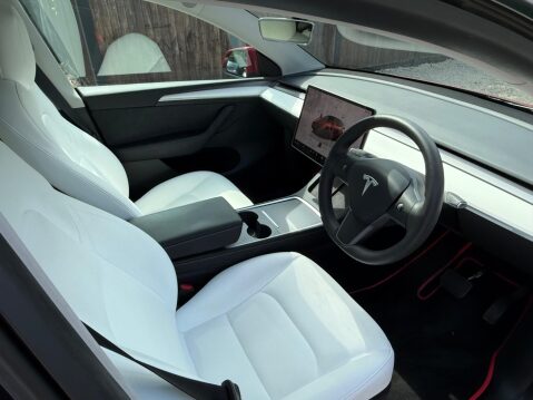 Tesla Model Y (Dual Motor) Long Range Auto 4WDE 5dr 2