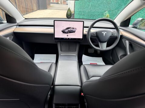 Tesla Model 3 Standard Range Plus Auto RWD 4dr 8