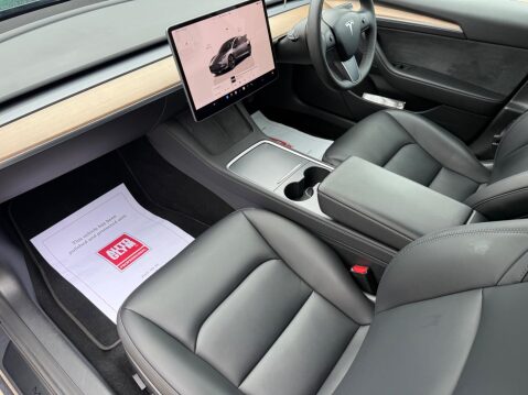 Tesla Model 3 Standard Range Plus Auto RWD 4dr 17